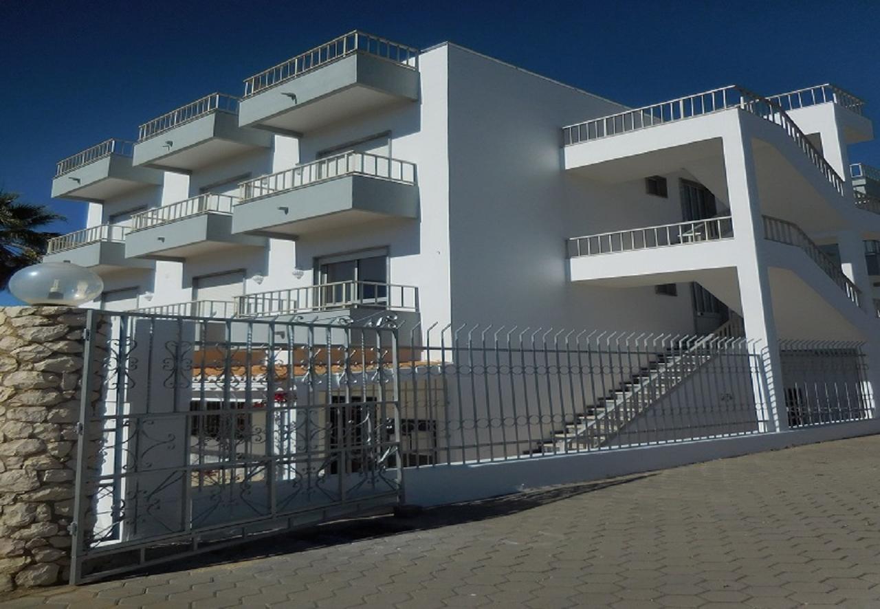 Hotel Residencial Campo-Mar By Umbral Portimão Exterior foto The new building of the school