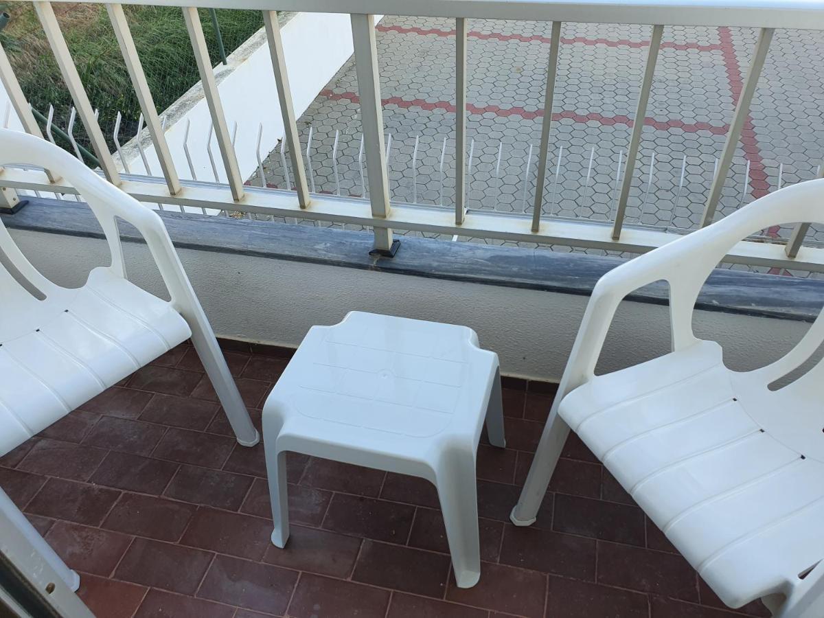 Hotel Residencial Campo-Mar By Umbral Portimão Exterior foto A balcony in a residential building
